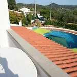 Monte Dos Netos 펜션 Corcitos