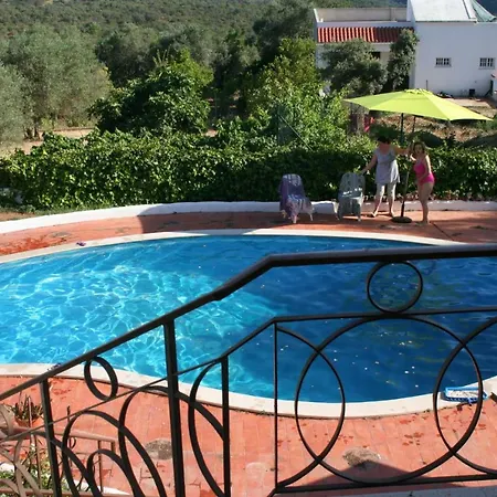 בית נופש Monte Dos Netos