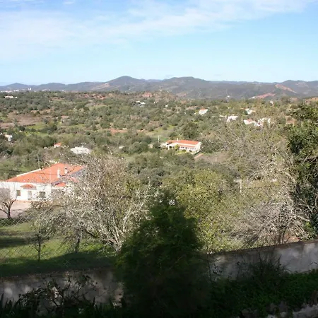 בית נופש Monte Dos Netos *