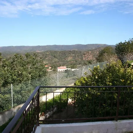 Feriehus Monte Dos Netos *